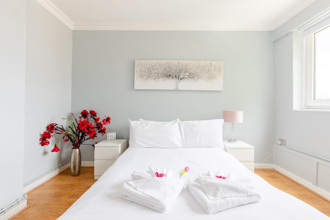 Cosy 3 Bed Flat Ideal For Trips To Λονδίνο Εξωτερικό φωτογραφία