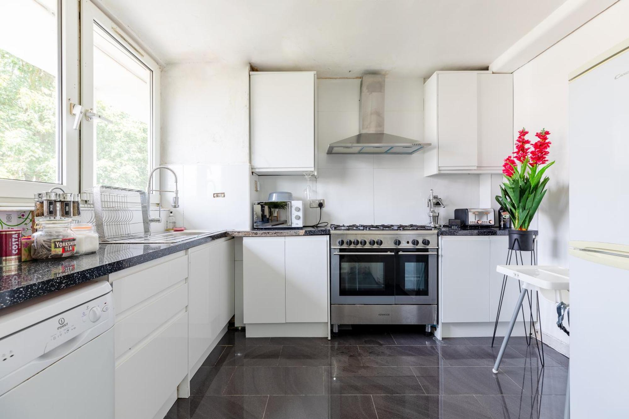 Cosy 3 Bed Flat Ideal For Trips To Λονδίνο Εξωτερικό φωτογραφία